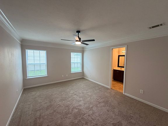 4th image of 217 Neal Ave