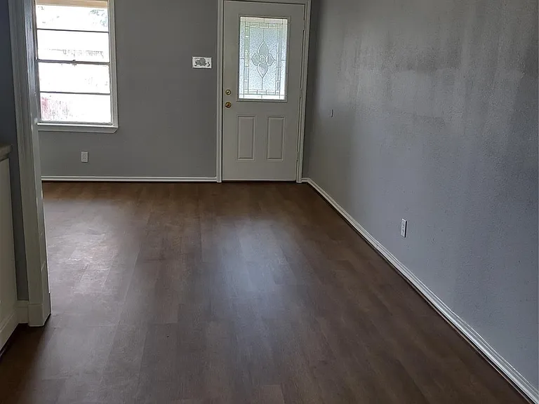 6027 Belneath St — Photo 3