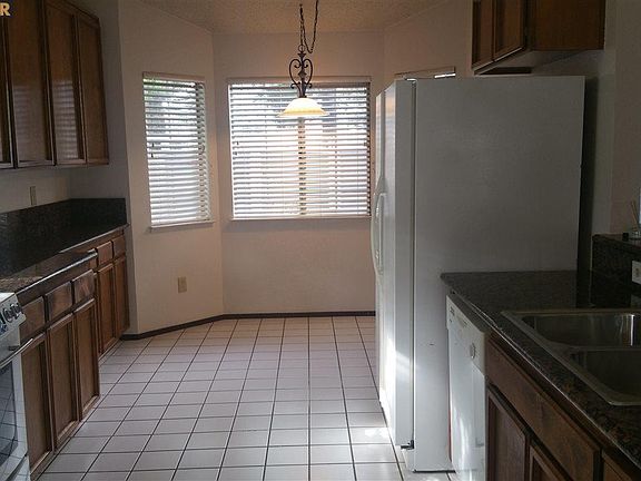5th image of 1515 Plymouth Ln