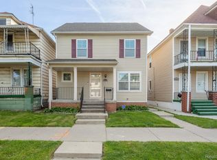 9345 Mitchell St, Hamtramck, MI 48212