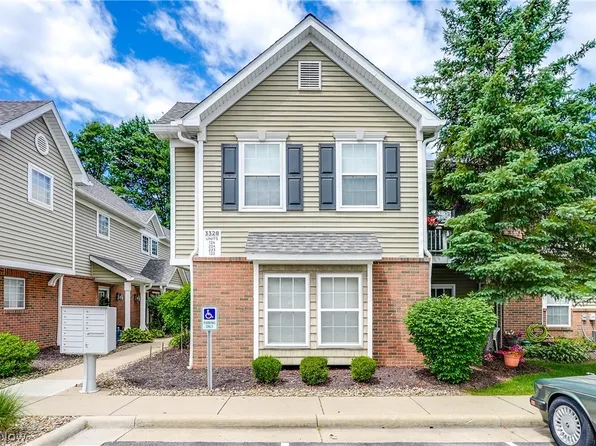 3328 Lenox Village Dr Unit 223, Fairlawn, OH 44333
