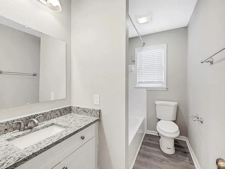 108 Lake Terrace Cir — Photo 10