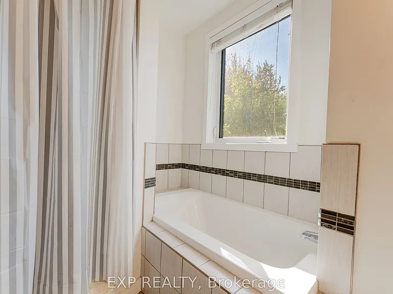 487 East Ave #5 — Photo 33