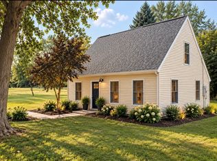 7308 Highland Dr, Delton, MI 49046