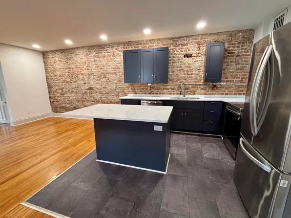 14 2nd St, Troy, NY 12180