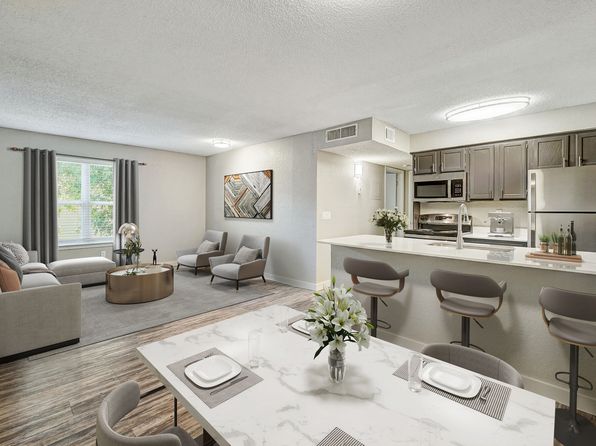 201 SE 89th St APT 1208