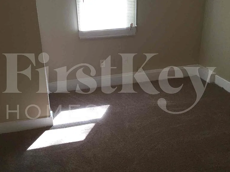 1630 Liberty Valley — Photo 6