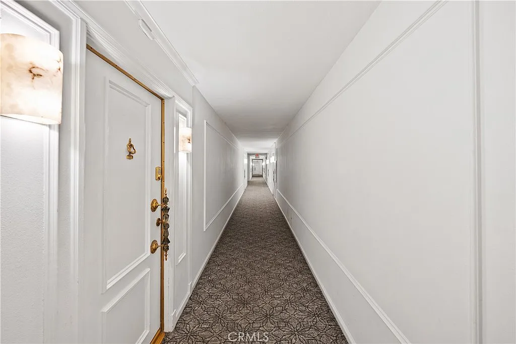 Studio, 495 sqft, $2,600 — Photo 4
