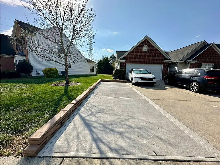 private lane on driveway