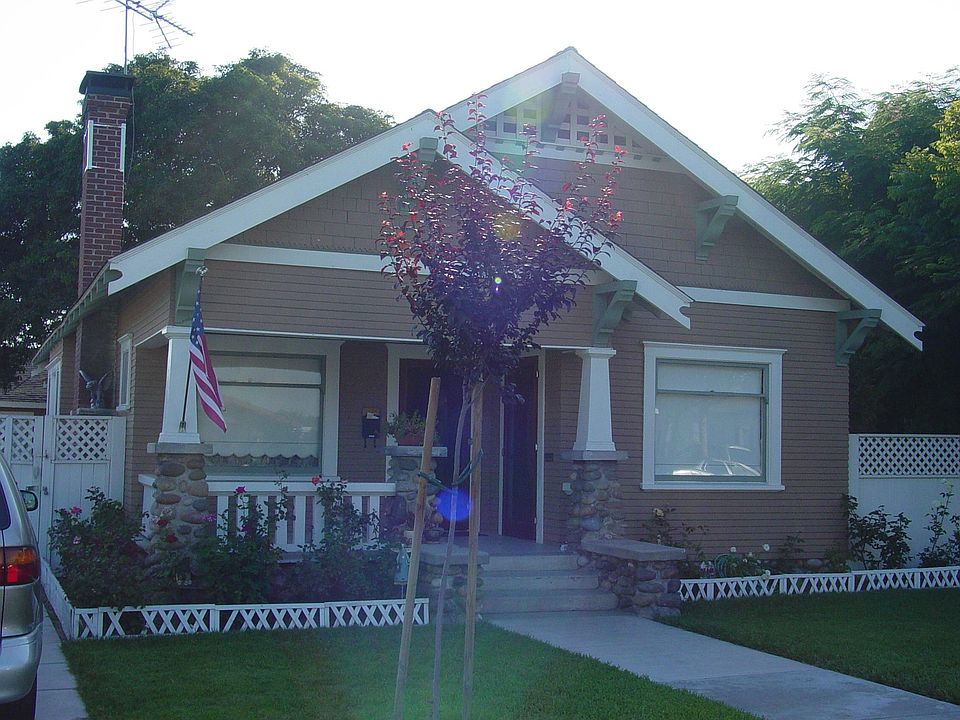 1st image of 211 S Kroeger St