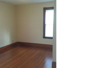 13 Underwood St, Springfield, MA 01104