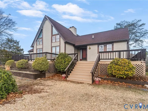 353 Farmers Dell Ln, Deltaville, VA 23043