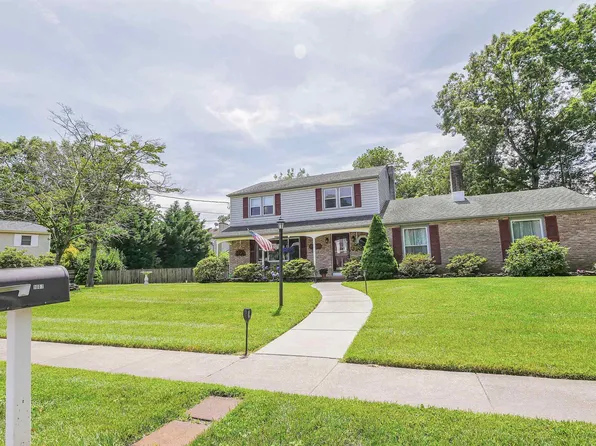 1007 Marlborough Ave, Absecon, NJ 08201