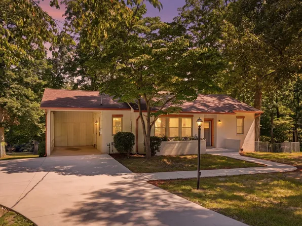 110 Point Cir, Tullahoma, TN 37388