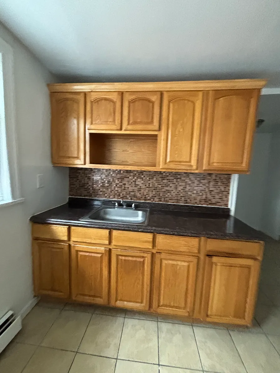 Building Photo - 228 1st St #2