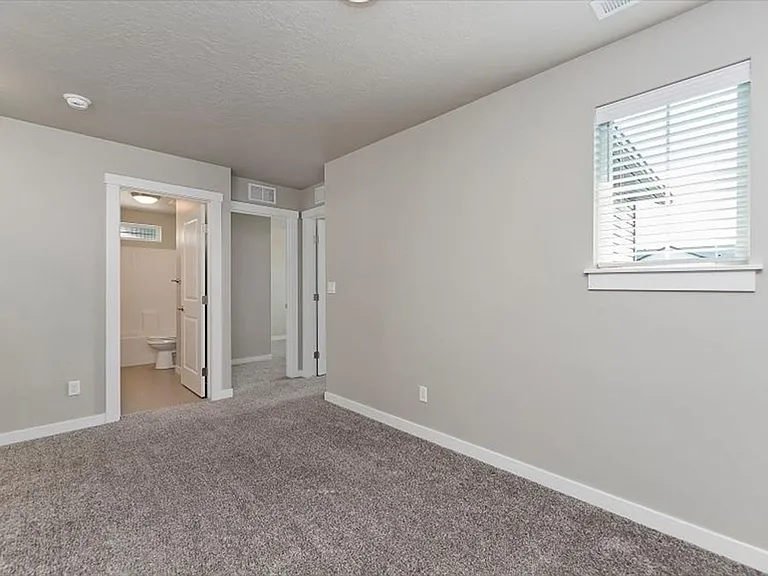 3093 N Summermoon Ave — Photo 24