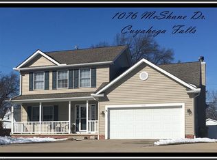 1076 McShane Dr, Cuyahoga Falls, OH