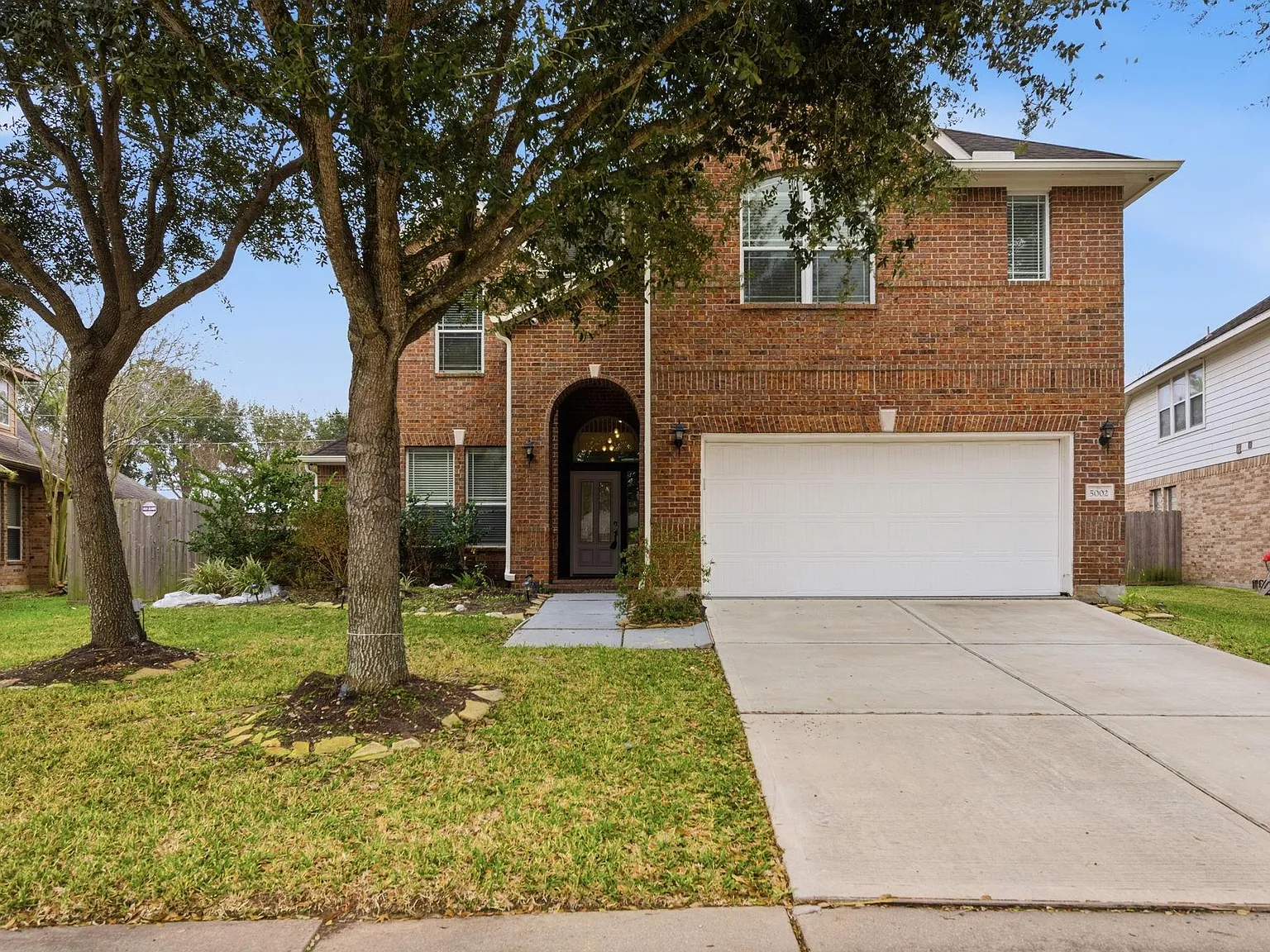 4 bed, 3.5 bath, 3547 sqft, $2,600 — Photo 2