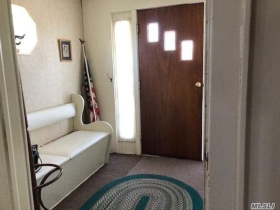2nd image of 29 Herbert Ave