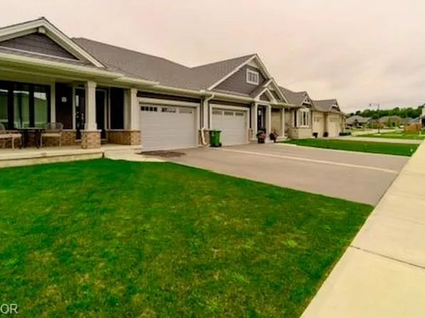 8 Harlequin Ct, Saint Thomas, ON N5R 0L5