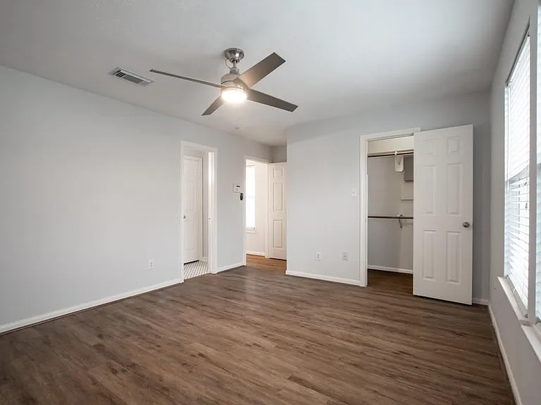 1422 Ruthven St — Photo 19