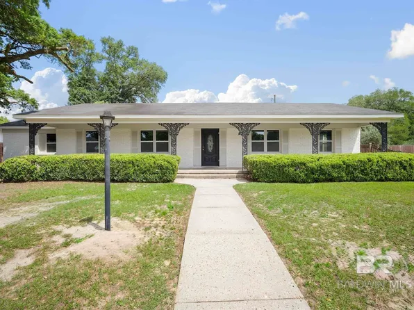 2754 Brierwood Dr, Mobile, AL 36606