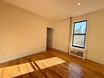 131 Thompson Street, #6T