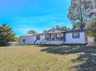 2418 E 2090th Rd, Hugo, OK 74743
