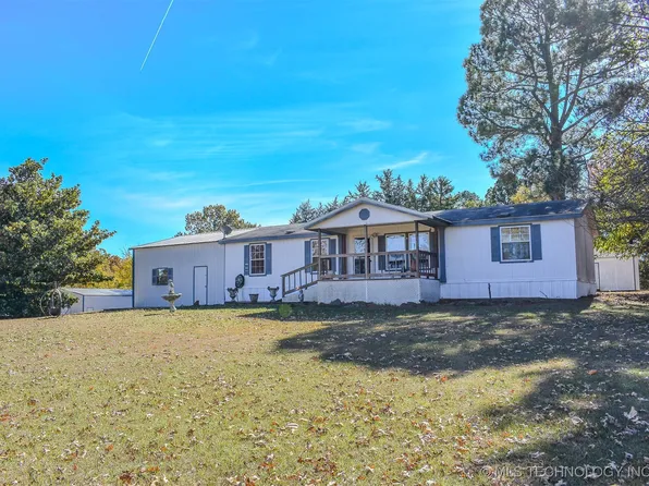 2418 E 2090th Rd, Hugo, OK 74743