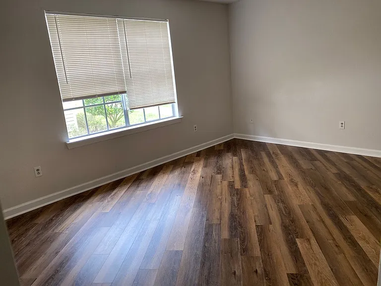 Woodland Trace Apartments — Photo 43