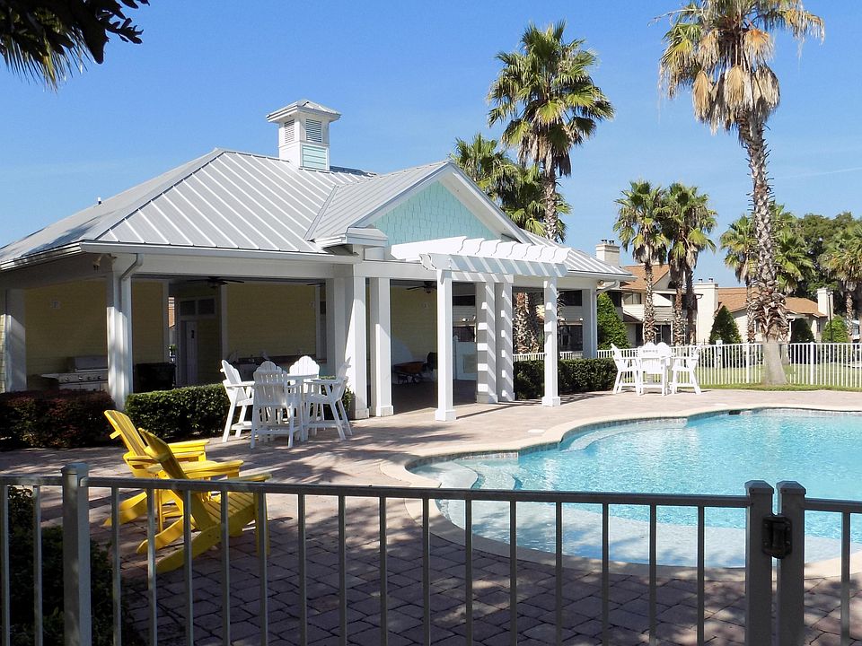 1st image of 111 Yacht Club Point