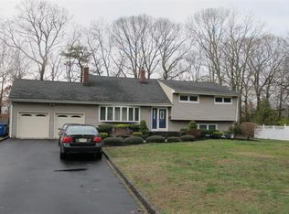 178 Riveredge Rd, Tinton Falls, NJ 07724