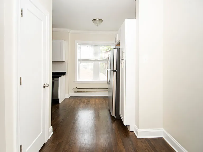 3817 N Greenview Ave #30W — Photo 6