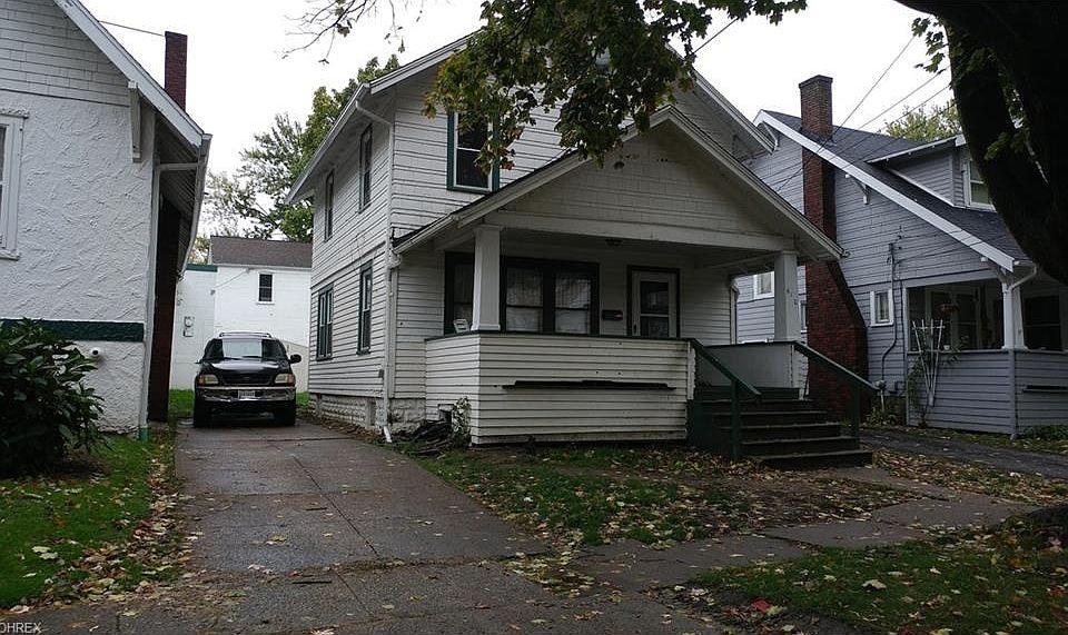 2nd image of 610 W 57th St