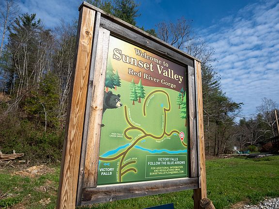 3rd image of 103 Sunset Valley