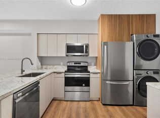 5091 NW 7th St APT 907, Miami, FL 33126