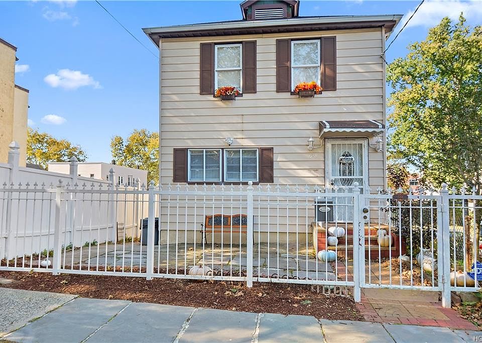 1st image of 518 S 8th Ave