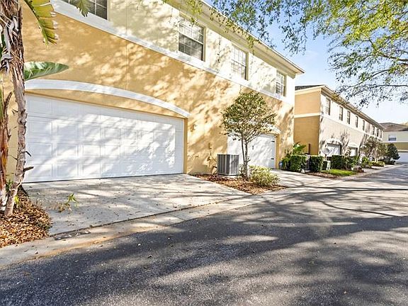 2nd image of 7421 Arlington Grove Cir