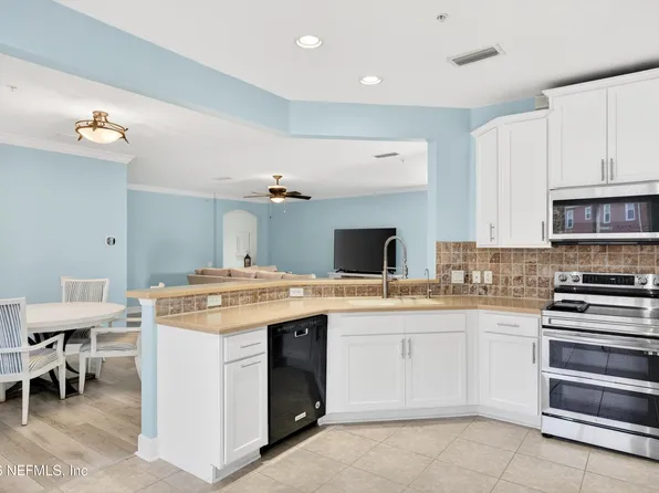 4480 DEERWOOD LAKE Parkway #432, Jacksonville, FL 32216