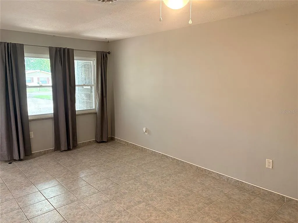 1 bed, 1.0 bath, 700 sqft, $1,350 — Photo 4
