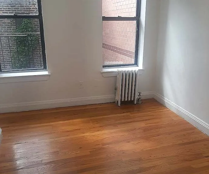 1829 2nd Ave #12 — Photo 4