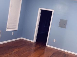 209 21st St FLOOR 1, Irvington, NJ 07111