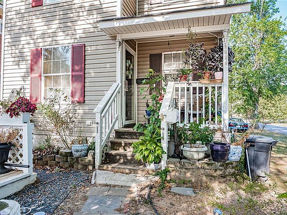 2nd image of 3524 Maryland Ave
