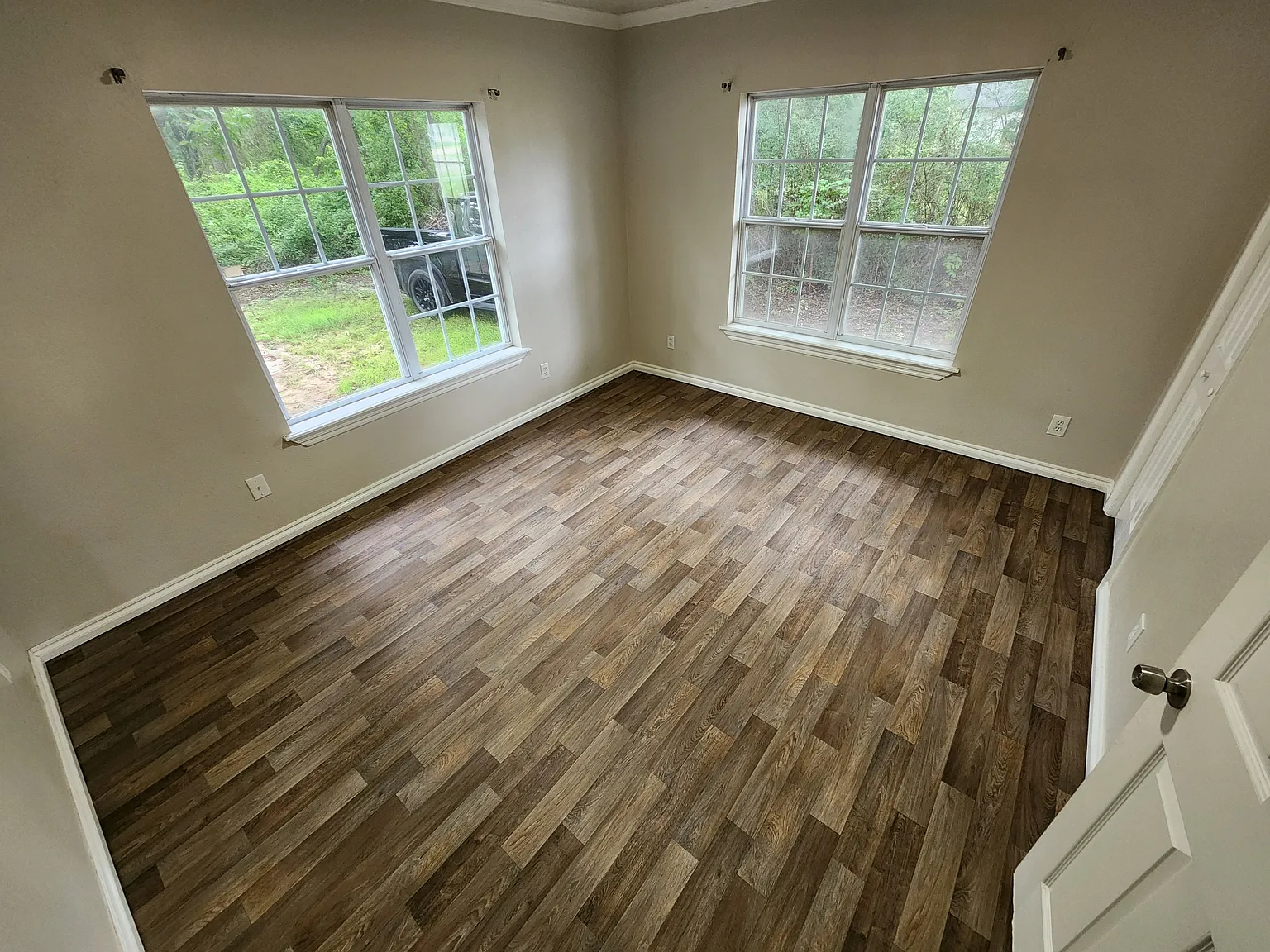 1020 E Gardena- Pierce - 1 — Photo 3