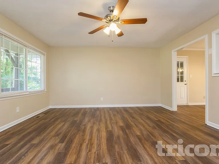 192 Gail St — Photo 3