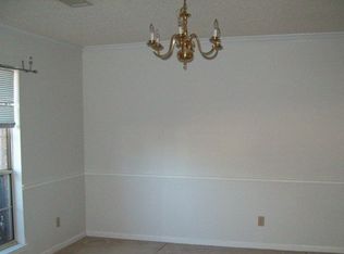 440 Arlington Dr, Hinesville, GA 31313