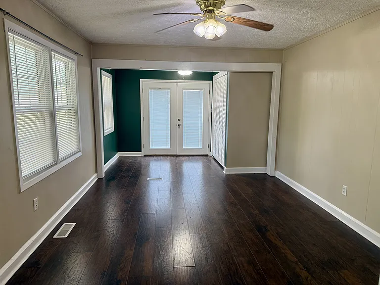 1606 Tuckaleechee Pike — Photo 4