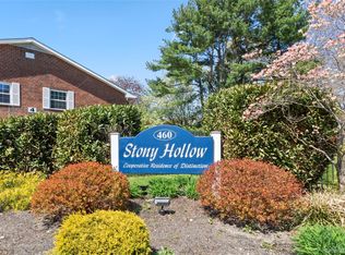 460 Old Town Road #19H, Port Jefferson Station, NY 11776