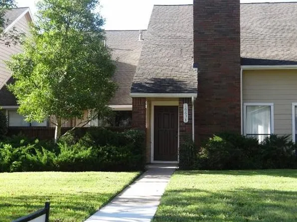 16638 Holly Trail Dr, Houston, TX 77058