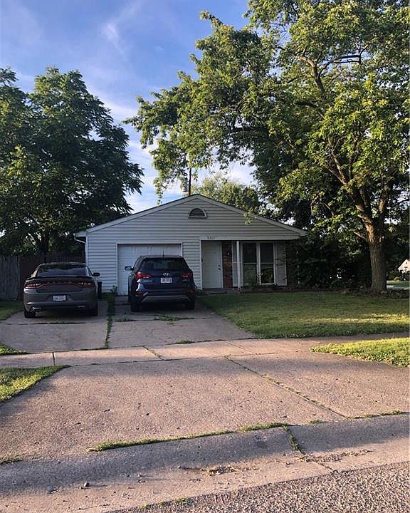 1st image of 3707 Greenview Dr